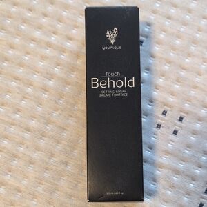 Younique Touch Behold Setting Spray - Sleek Black